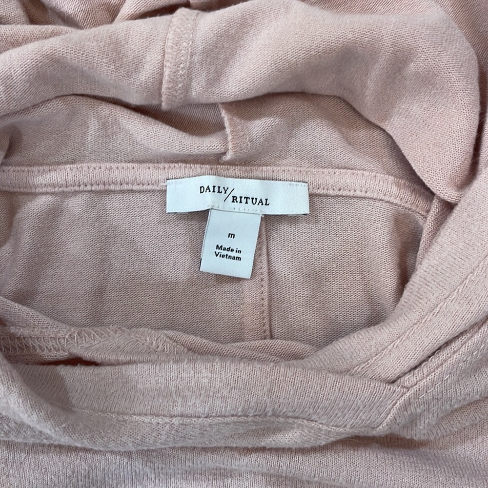 Daily Ritual hooded pullover - Picture 2 of 4
